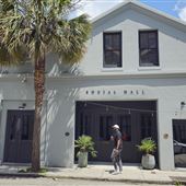 Hank's Social Hall