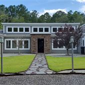 Campbell Manor