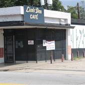 Lion's Den Cafe' - Exterior