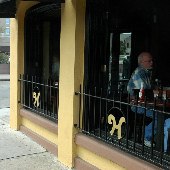 Henry's Bar & Restaurant