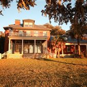 Fort Fremont Home @ Land's End Road (late afternoon)