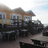 McAdoos Beach Bar