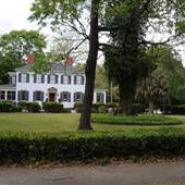 Oak Manor Inn