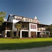 Sullivan's Island - Bright Modern House