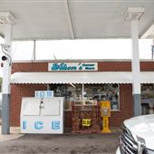 Wilsons Corner Store