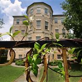 The Murray Center - Exteriors Seen From Street
