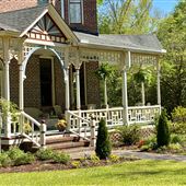 The Grove Inn