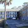 Creekside Lands Inn