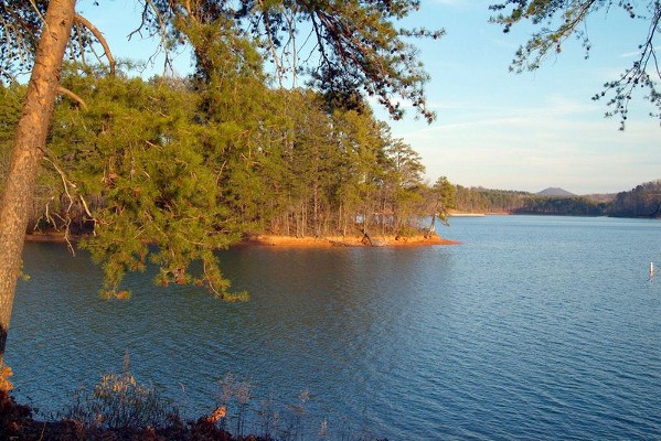 Lake Keowee (2/1/2009 - Credits: Jay Vaughan)