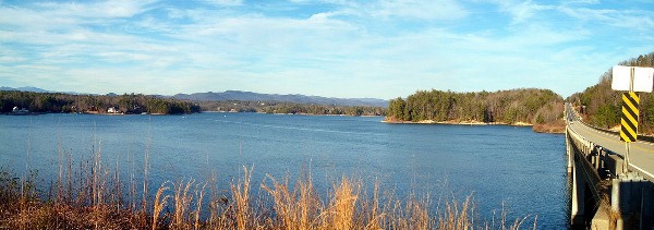 Lake Keowee (2/1/2009 - Credits: Jay Vaughan)