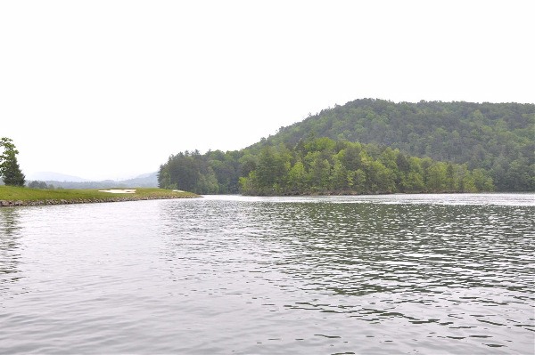 Lake Keowee (5/1/2010 - Credits: Jay Vaughan)