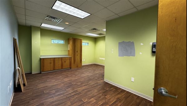 Commercial Property / Office Space (closed)