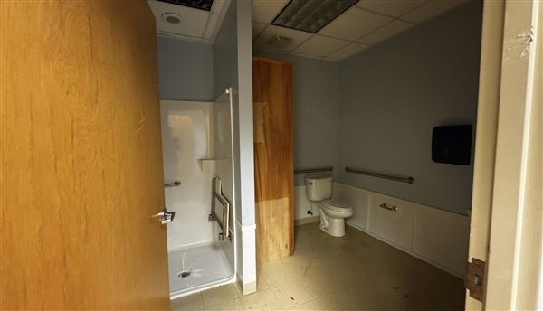 Commercial Property / Office Space (closed)