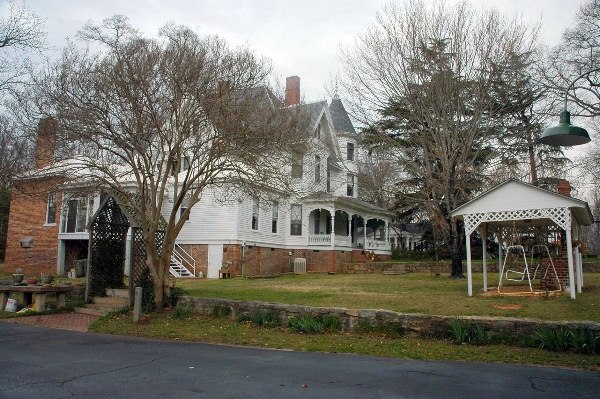 W. Main St. House (11/13/2008)