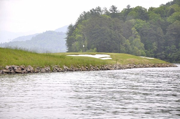 Lake Keowee (5/1/2010 - Credits: Jay Vaughan)