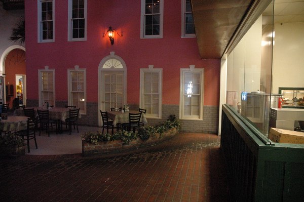 Red Bone Alley Restaurant and Bar