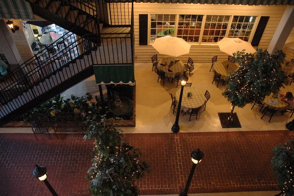 Red Bone Alley Restaurant and Bar