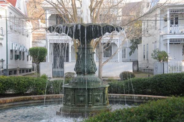 Chapel Street Fountain Park