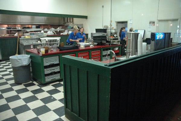 Red Bone Alley Restaurant and Bar