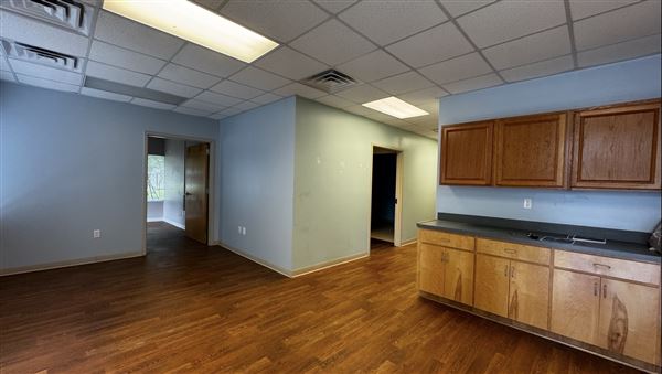 Commercial Property / Office Space (closed)
