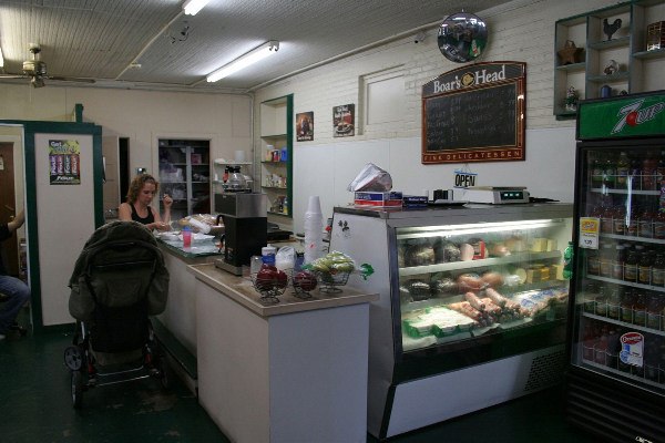 Quisqueya Deli & Groceries