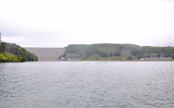 Lake Keowee (5/1/2010 - Credits: Jay Vaughan)