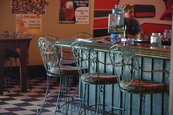 Red Bone Alley Restaurant and Bar