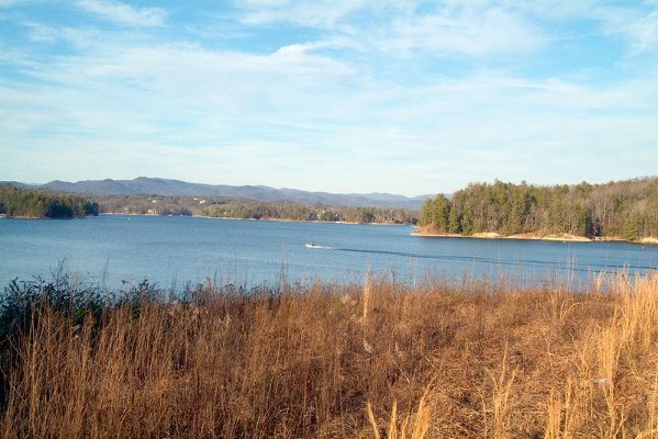 Lake Keowee (2/1/2009 - Credits: Jay Vaughan)