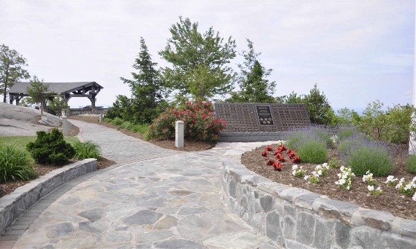 The Cliffs at Glassy Chapel and Overlook (5/21/2010 - Credits: Jay Vaughan)