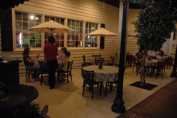 Red Bone Alley Restaurant and Bar