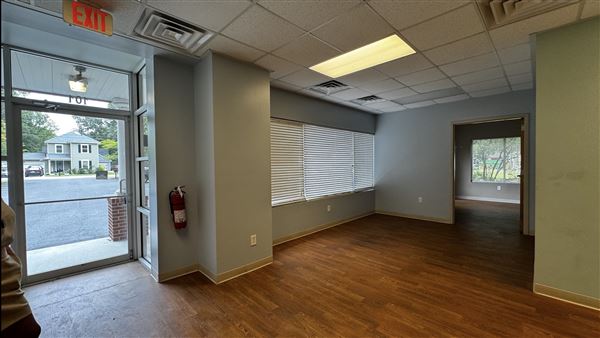 Commercial Property / Office Space (closed)