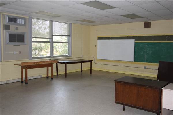 Wilmot J. Fraser Elementary School (closed)