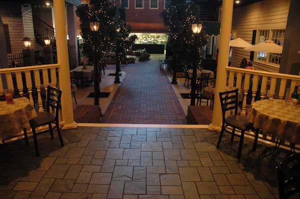 Red Bone Alley Restaurant and Bar